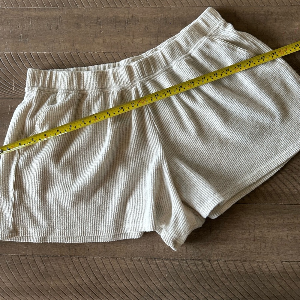 Aerie Cream Waffle Knit Pull On Lounge Shorts Detailed Pockets size XL - Picture 7 of 12